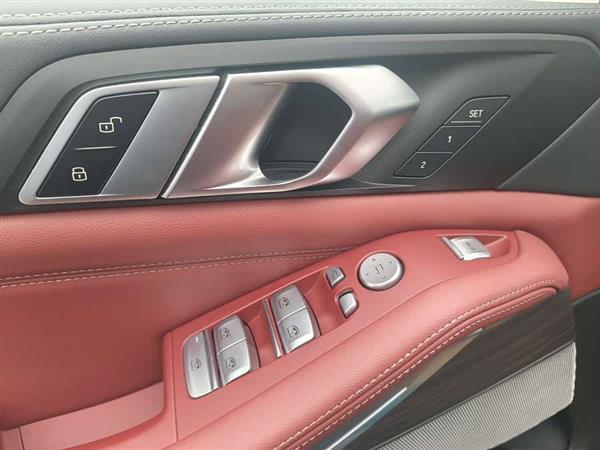 X5 2023 xDrive 40Li M˶ҹװ