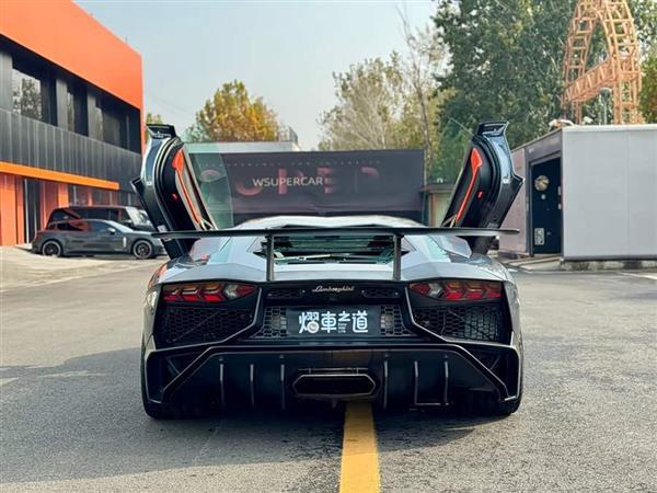 Aventador 2011 LP 700-4