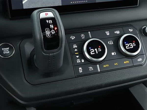 ·ʿ 2025 90 3.0T P400 X-Dynamic HSE