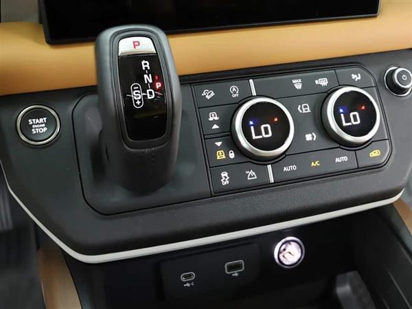 ·ʿ 2024 110 3.0T P400 ر