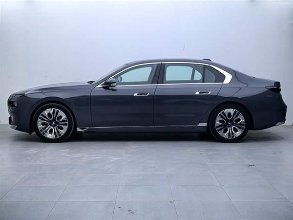 i7 2023 eDrive50L Ⱥװ