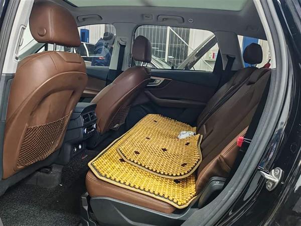 �µ�Q7 2018�� 45 TFSI S line�˶���