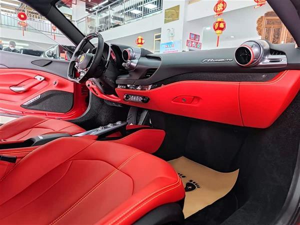 ������F8 2019�� Tributo 3.9T V8