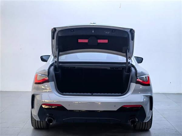 ����4ϵ 2024�� 430i M�˶���ҹ��װ