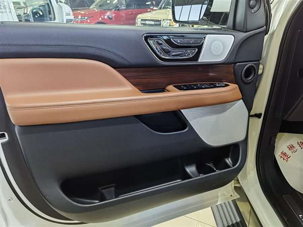 �캽Ա 2020�� 3.5T MONO������ҫ�� MONO WHITE