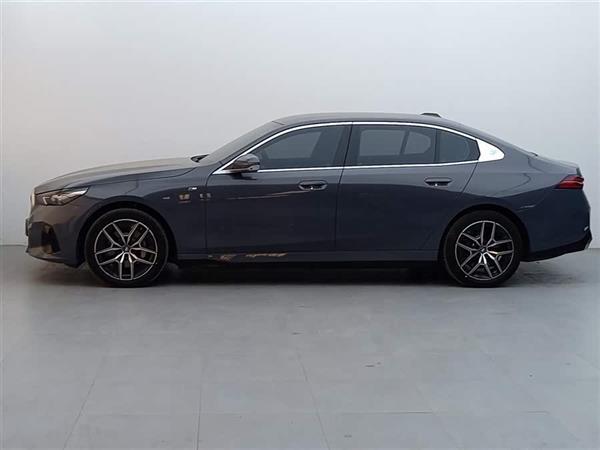 ����i5 2024�� eDrive 35L ������ M�˶���װ