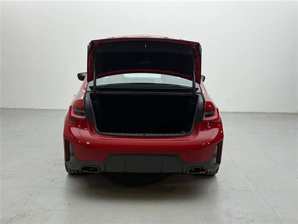 ����3ϵ 2023�� 330i M�˶���ҹ��װ