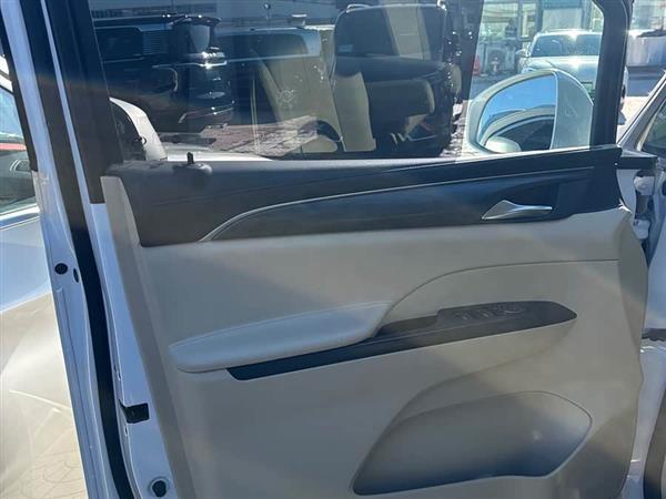 ���GL8 2023�� ES½�� ������