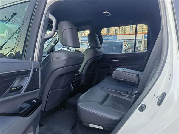 �׿���˹LX 2023�� 600 �����