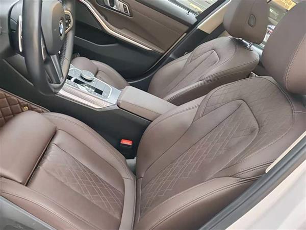 ����3ϵ 2024�� 325Li M�˶���ҹ��װ