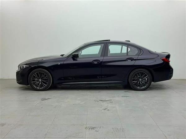 ����3ϵ 2023�� 330i M�˶���ҹ��װ