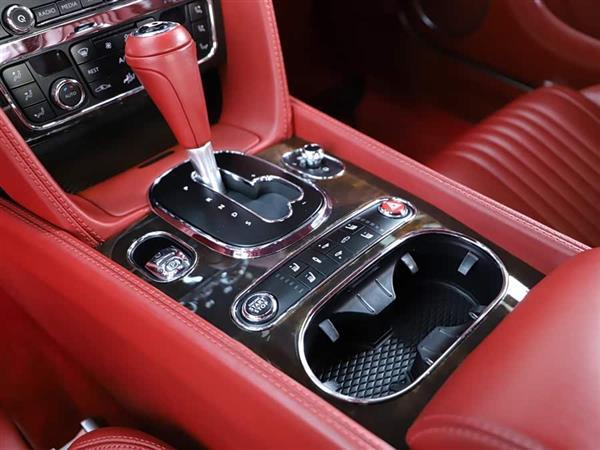 ŷ½ 2016�� 4.0T GT V8 ��׼��