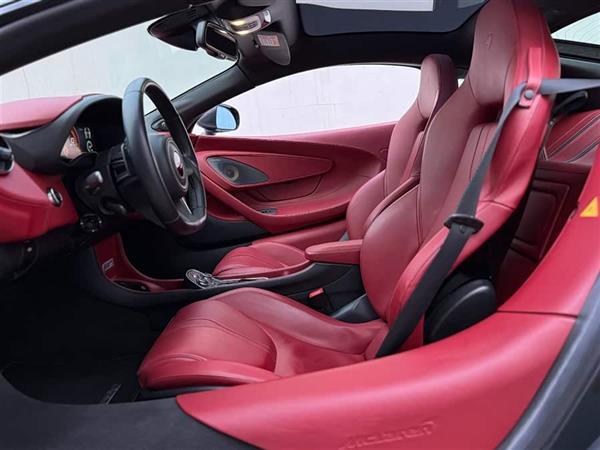 ������570 2019�� 570GT 3.8T Coupe