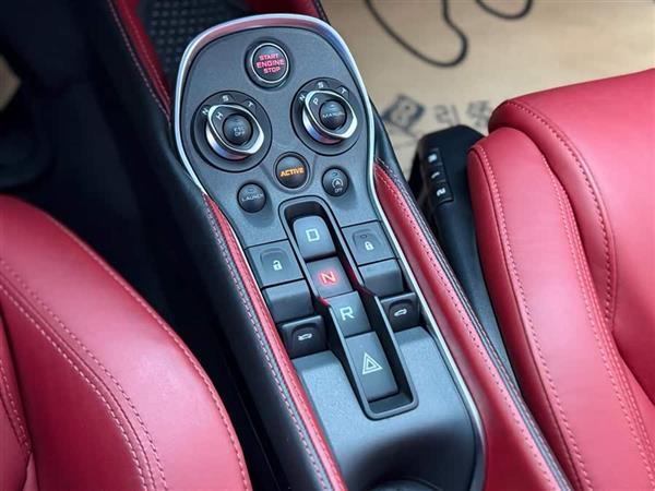 ������570 2019�� 570GT 3.8T Coupe