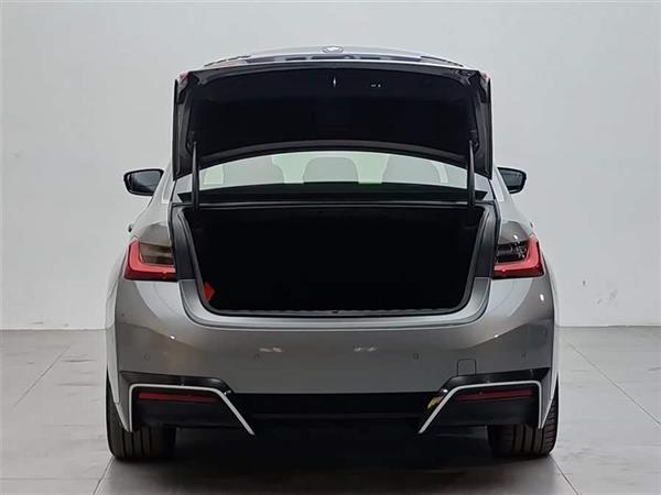 ����i3 2022�� eDrive 35 L