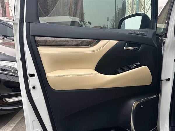 ������ 2023�� �ʹ� ˫�� 2.5L HV����