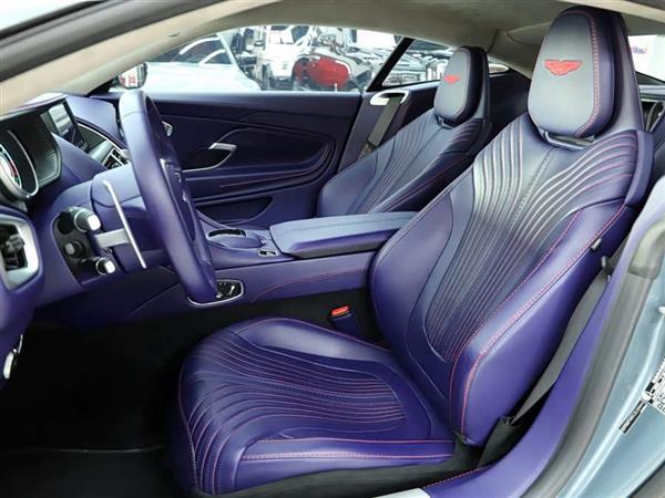 ��˹�١�����DB11 2020�� 4.0T V8 Coupe