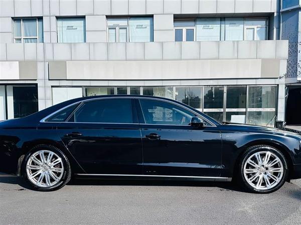 �µ�A8 2011�� A8L W12 6.3 FSI quattro