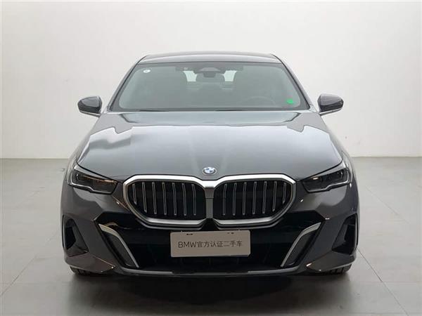 ����5ϵ 2024�� 525Li M�˶���װ