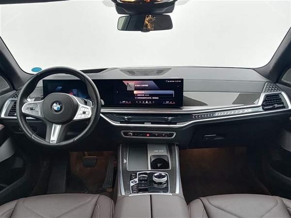����X5 2025�� xDrive 40Li M�˶���ҹ��װ