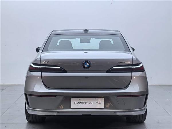 ����i7 2023�� xDrive60L ������װ