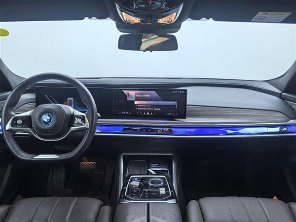 ����i7 2023�� xDrive60L ������װ