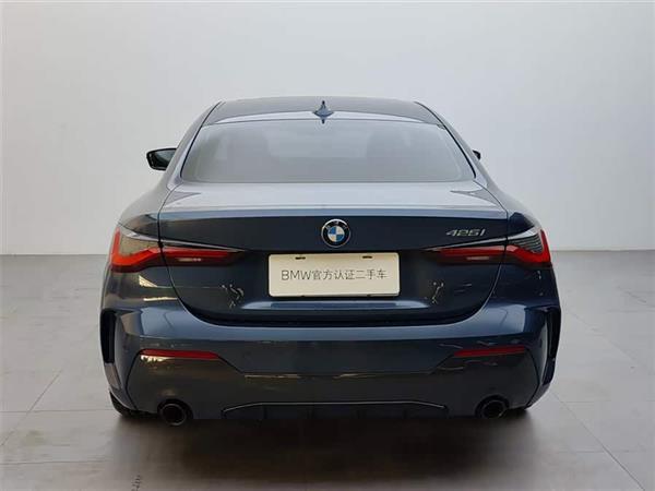 ����4ϵ 2021�� 425i M�˶���ҹ��