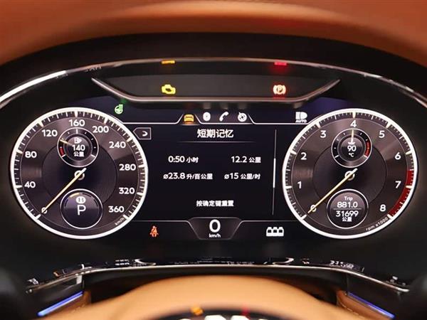 �ɳ� 2022�� 4.0T V8 ��׼��