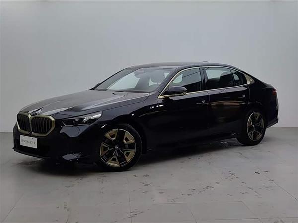 ����5ϵ 2024�� 530Li ������ M�˶���װ