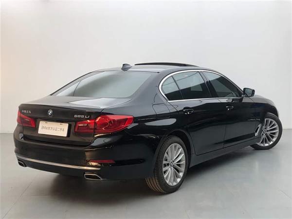 ����5ϵ 2020�� 525Li ������װ