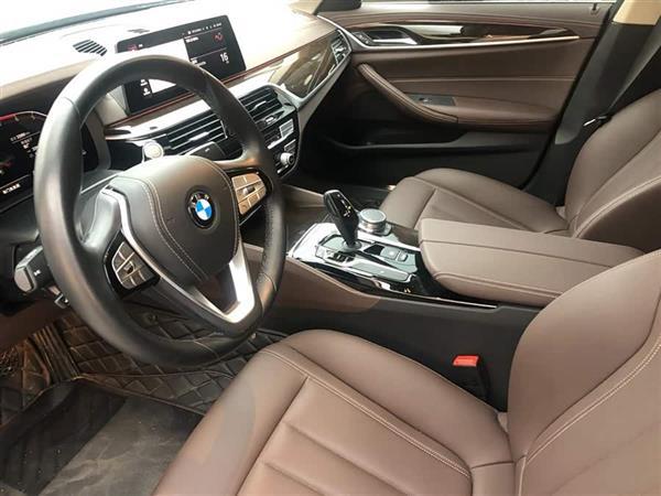 ����5ϵ 2020�� 525Li ������װ