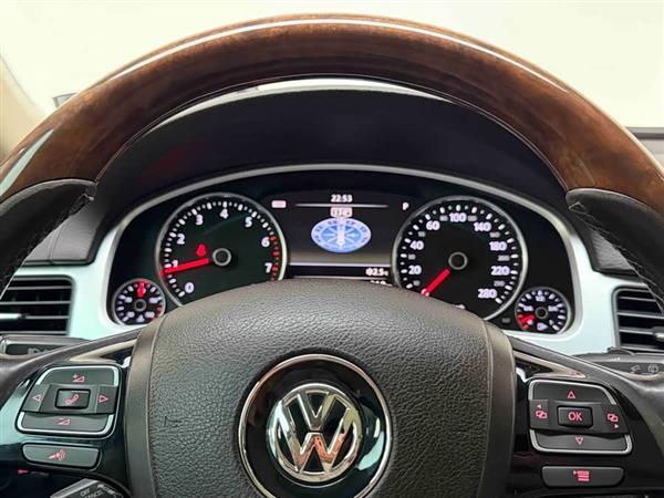 ;�� 2011�� 3.0TSI Hybrid