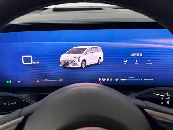 ���� 2025�� 2.0T ����������