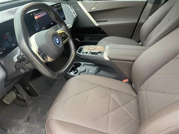 ����iX 2022�� xDrive40