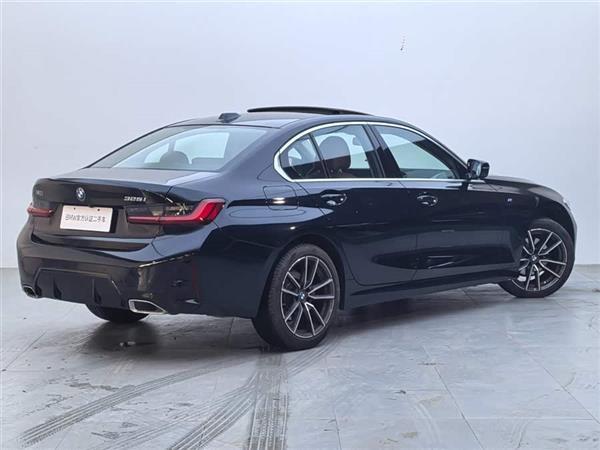 ����3ϵ 2025�� 325i M�˶���װ