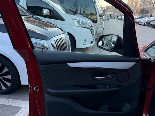 ����2ϵ���г�(����) 2015�� 218i ������