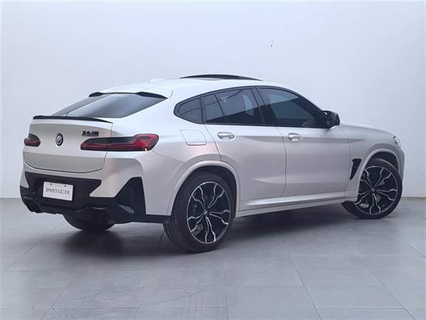 ����X4 M 2022�� X4 M������