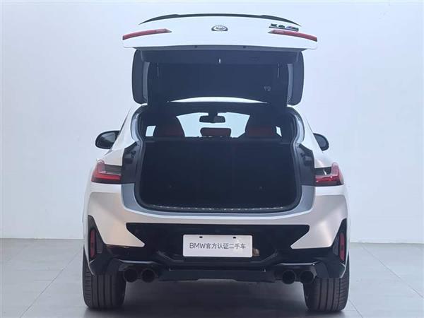 ����X4 M 2022�� X4 M������