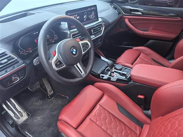 ����X4 M 2022�� X4 M������