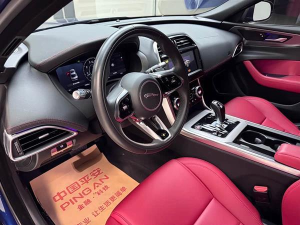 �ݱ�XEL 2021�� 2.0T 250PS R-DYNAMIC S��ȡ�˶���