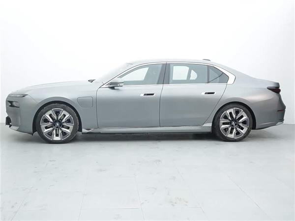 ����i7 2023�� xDrive60L ������װ