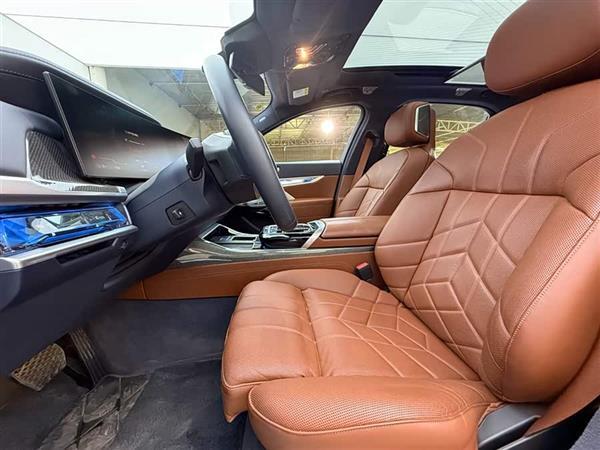 ����i7 2023�� xDrive60L ������װ