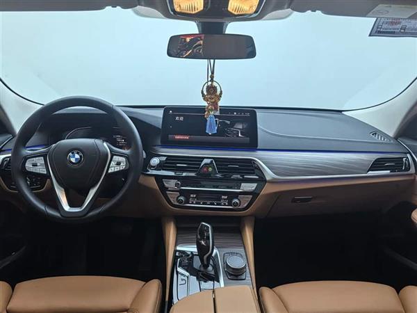 ����6ϵGT 2022�� 630i ���������װ