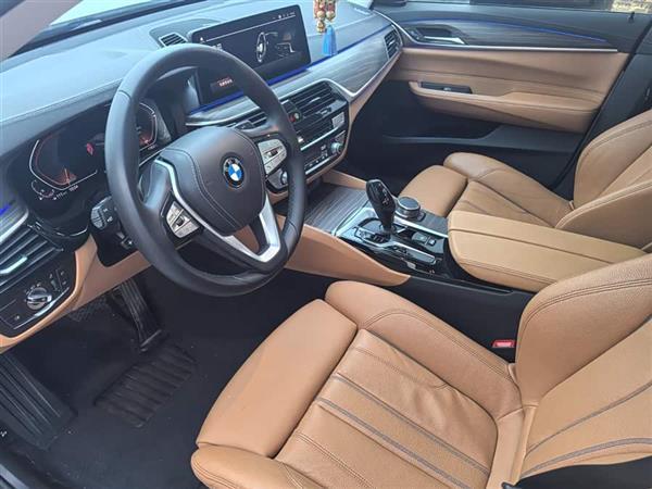 ����6ϵGT 2022�� 630i ���������װ