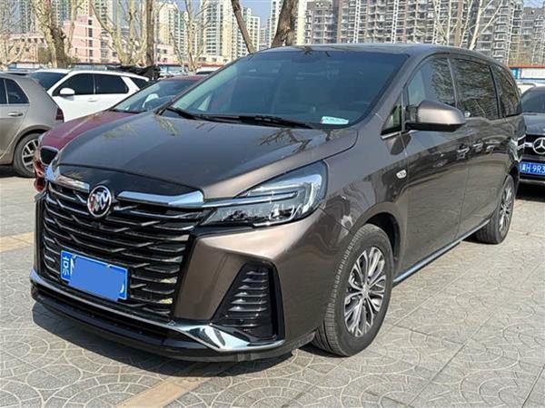 ���GL8 2023�� ½�Ϲ���� 652T ������