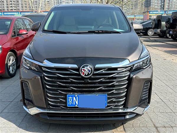 ���GL8 2023�� ½�Ϲ���� 652T ������