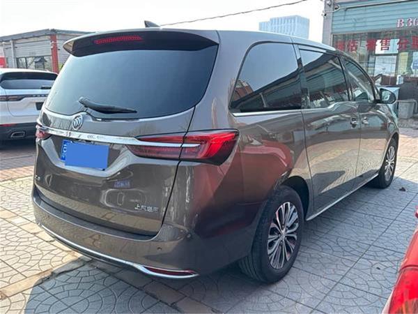 ���GL8 2023�� ½�Ϲ���� 652T ������