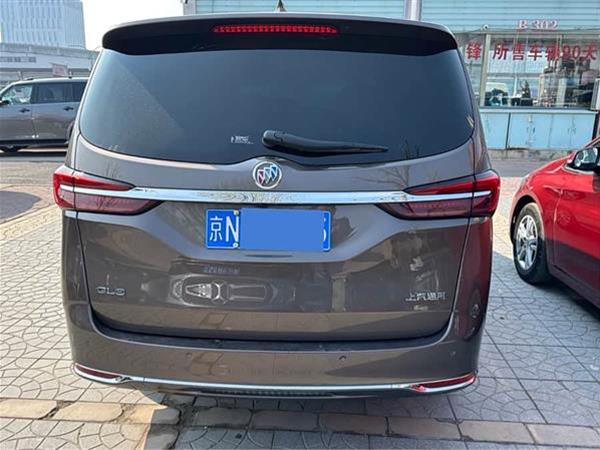 ���GL8 2023�� ½�Ϲ���� 652T ������