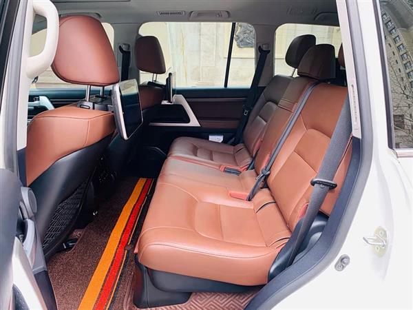 ���¿�·��(����) 2018�� 5.7L �ж���