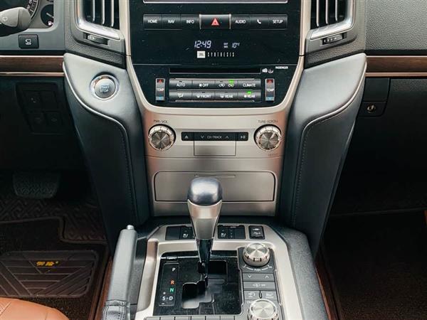 ���¿�·��(����) 2018�� 5.7L �ж���